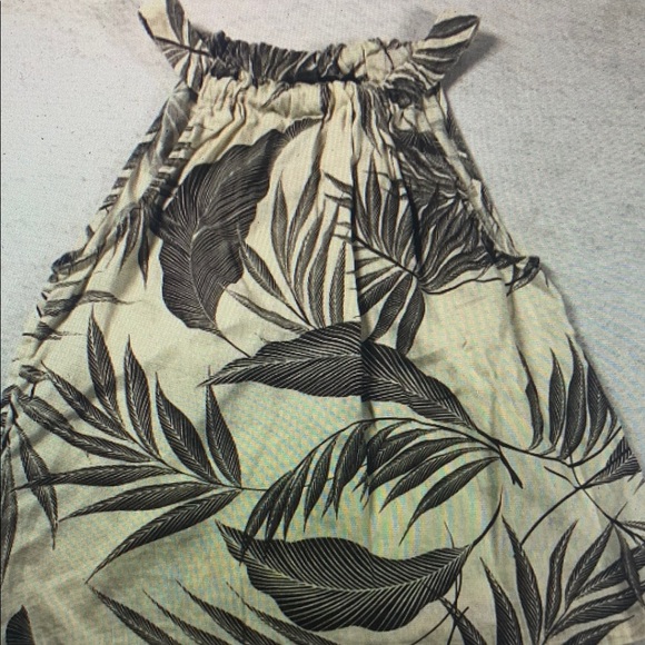 Leaf Print Halter Top - Picture 1 of 4